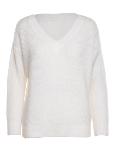 Soft sweater with V-neck